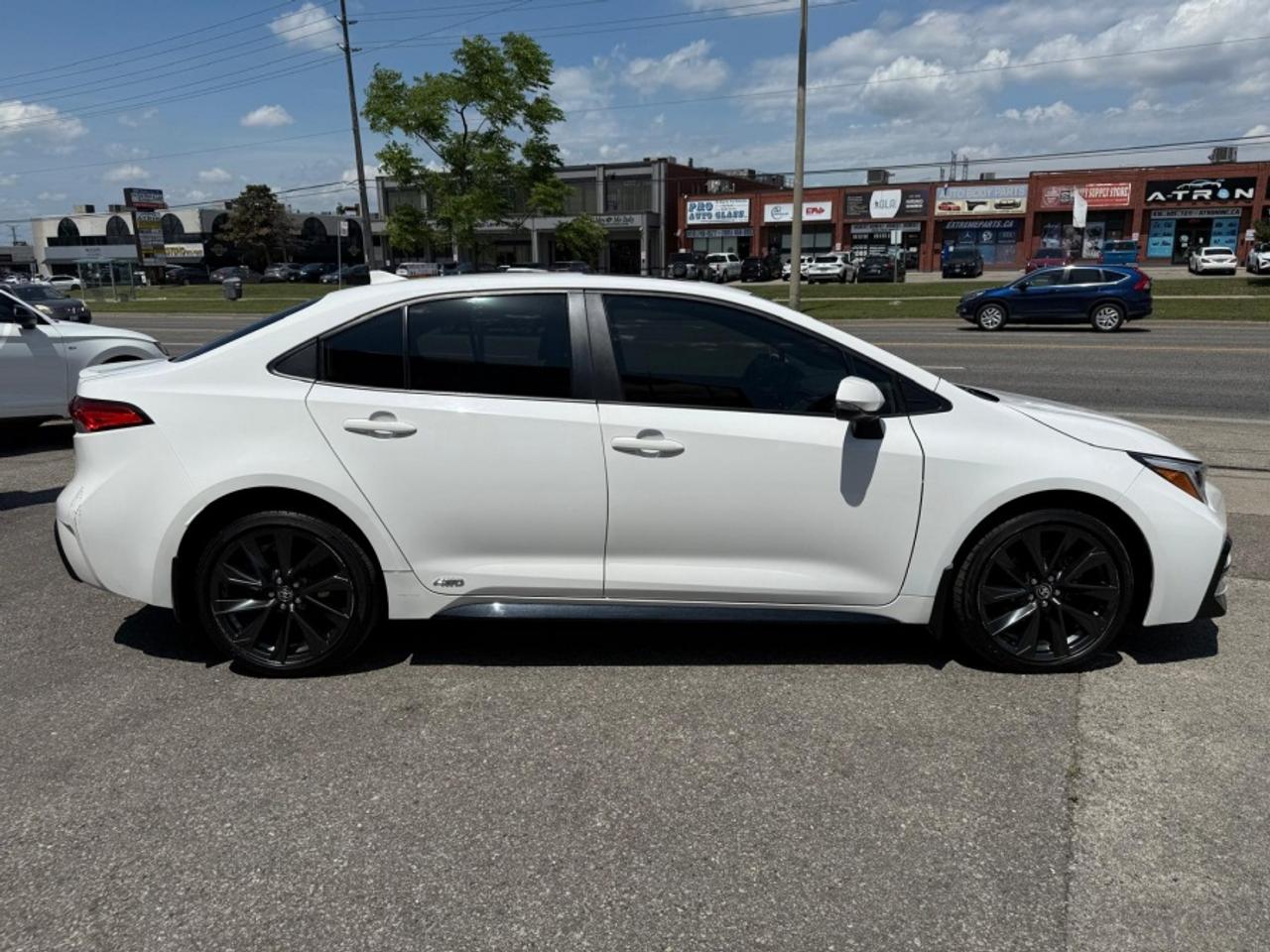 2024 Toyota Corolla Hybrid SE AWD /FULL SERVICE HISTORY /SUNROOF /REAR CAM - Photo #4