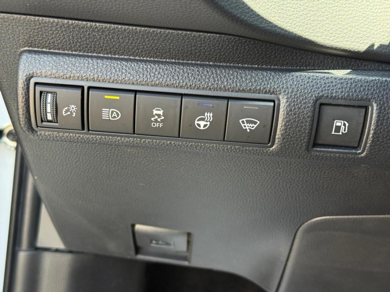 2024 Toyota Corolla Hybrid SE AWD /FULL SERVICE HISTORY /SUNROOF /REAR CAM - Photo #18