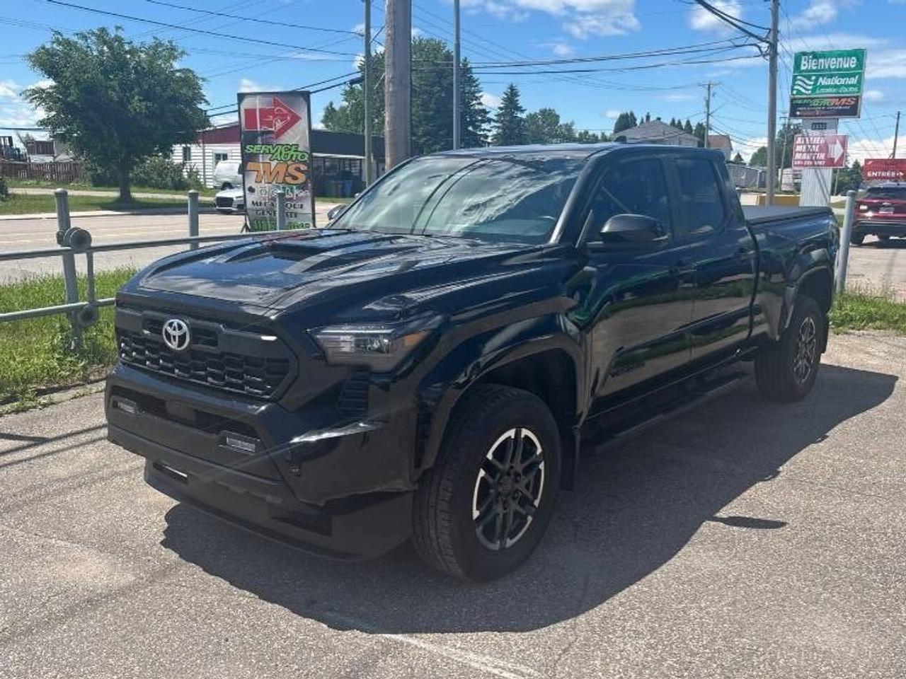 Used 2024 Toyota Tacoma 4x4 Double Cab Auto for sale in Gloucester, ON
