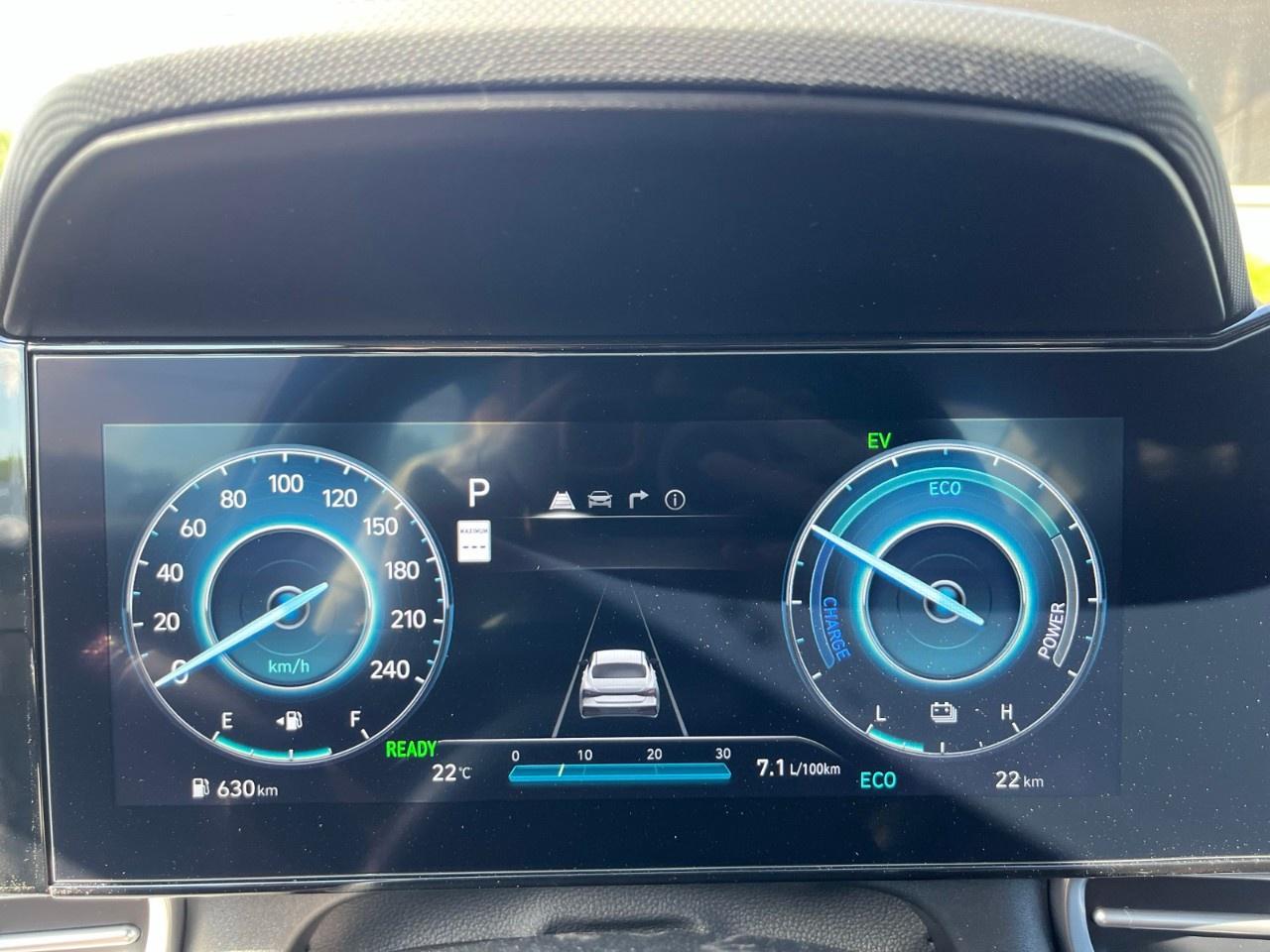 2026 Hyundai Elantra Hybrid Luxury Sedan Photo