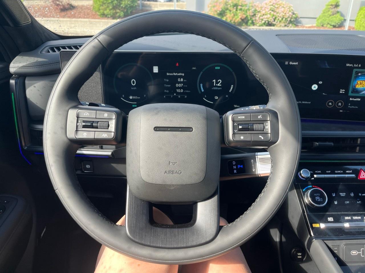 2026 Hyundai Santa Fe Hybrid Ultimate Calligraphy AWD Photo