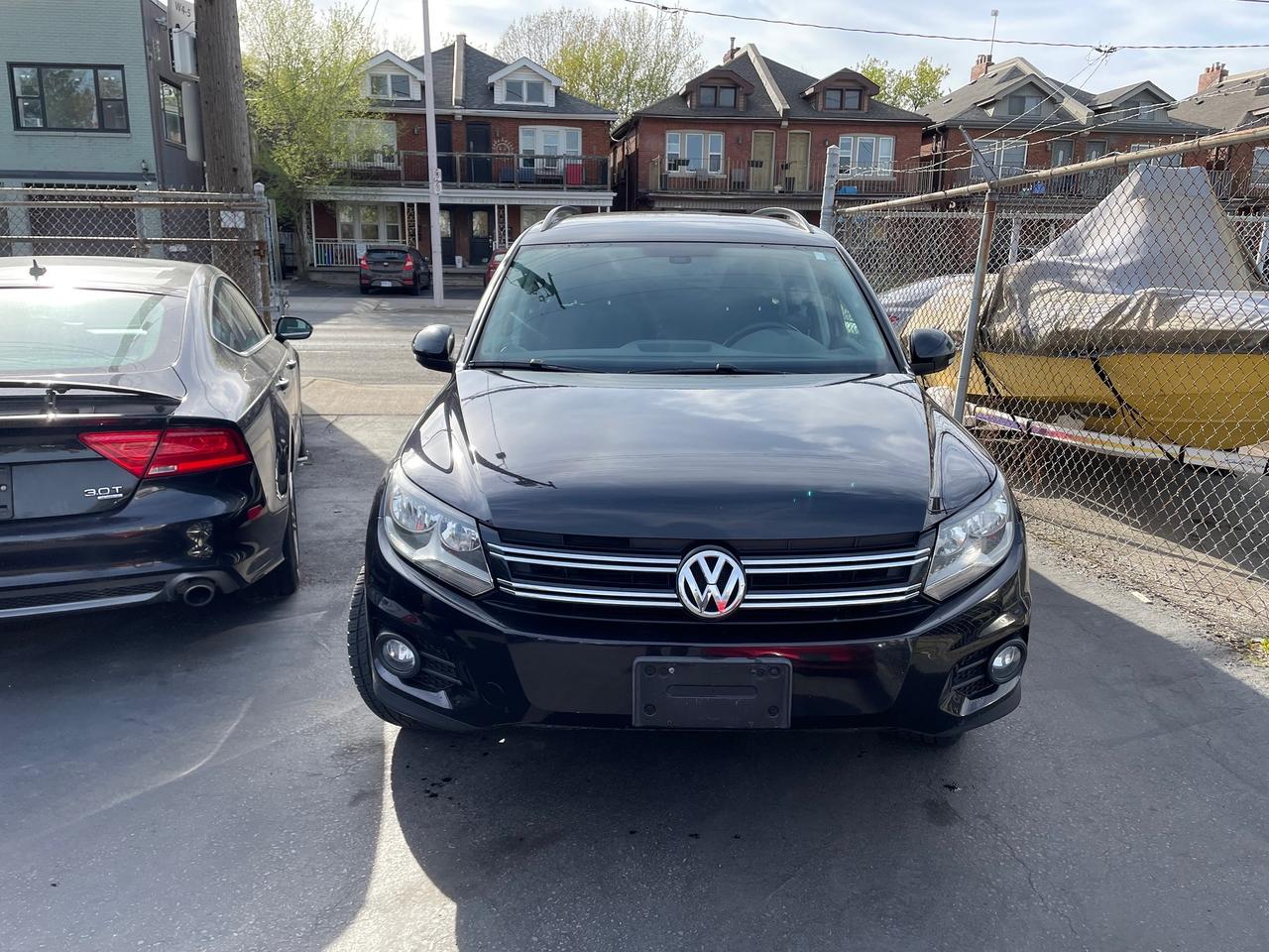 2016 Volkswagen Tiguan Comfortline *AWD, BACKUP CAM, HEATED SEATS* Photo