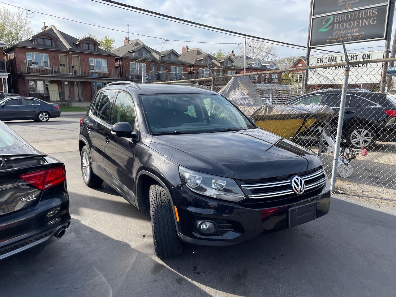 2016 Volkswagen Tiguan Comfortline *AWD, BACKUP CAM, HEATED SEATS* Photo