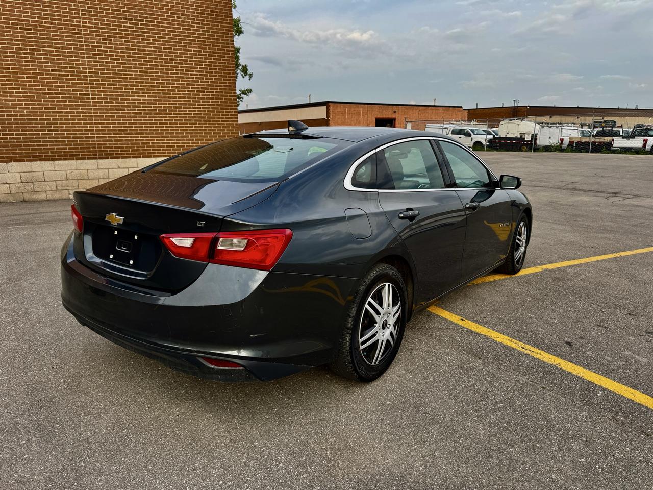 2017 Chevrolet Malibu LT Photo