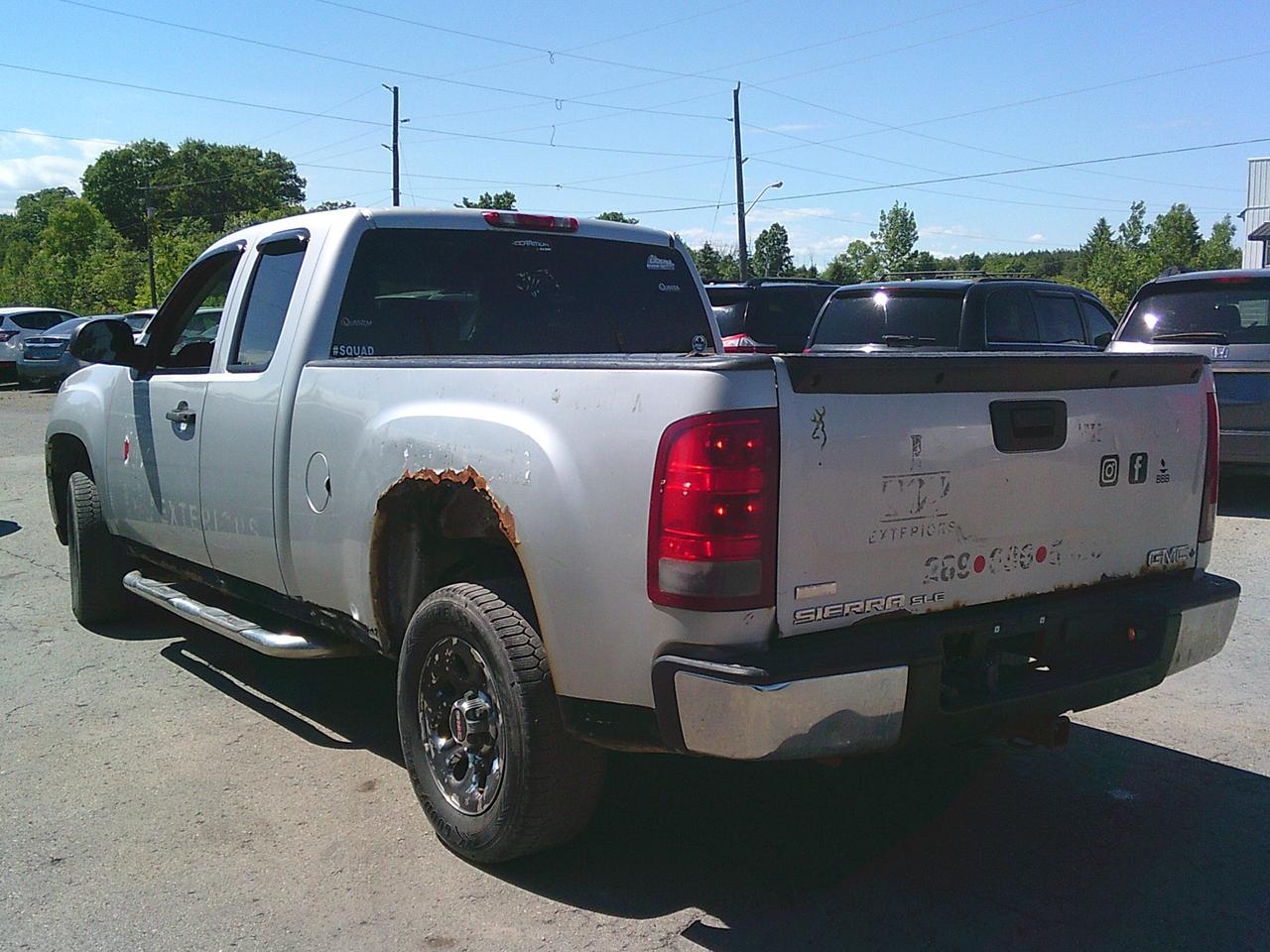 2010 GMC Sierra 1500 2WD Ext Cab 143.5  SLE 6.5 FT Photo