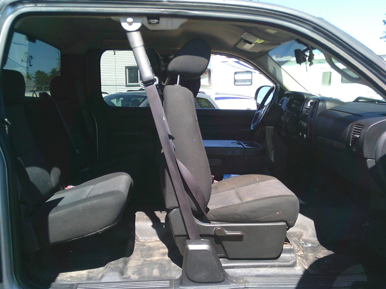 2010 GMC Sierra 1500 2WD Ext Cab 143.5  SLE 6.5 FT Photo