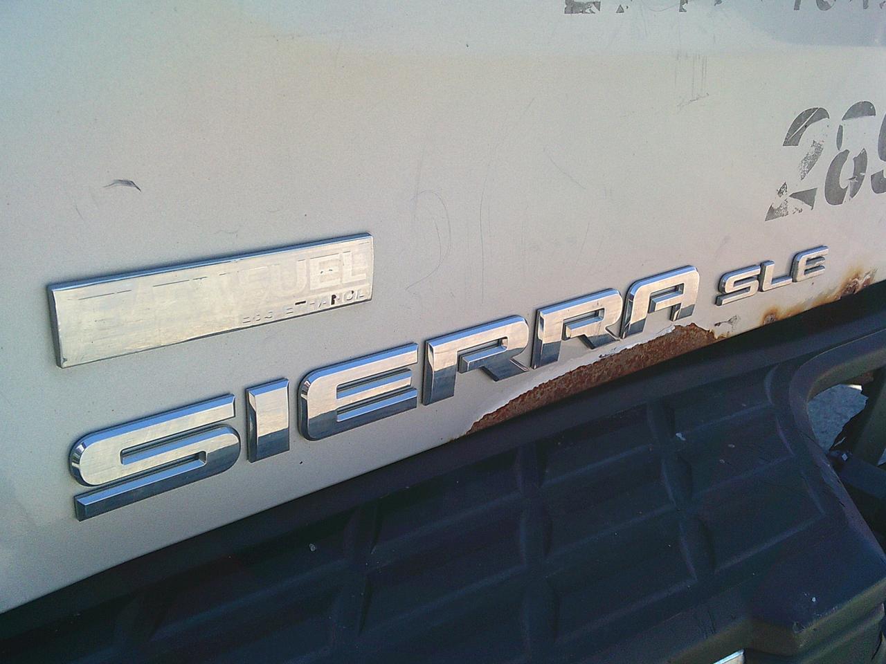 2010 GMC Sierra 1500 2WD Ext Cab 143.5  SLE 6.5 FT Photo