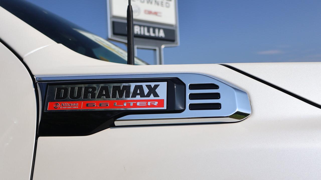 2025 GMC Sierra 2500 HD Denali | Duramax 6.6L Turbo-Diesel | 4WD Photo