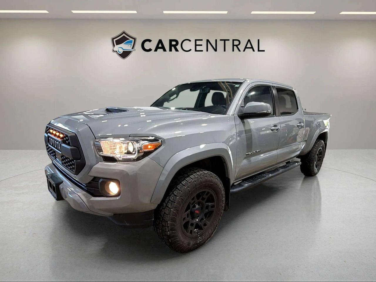 2021 Toyota Tacoma 4X4 | CLEAN CARFAX | DOUBLE CAB | NAVI | CARPLAY Photo0