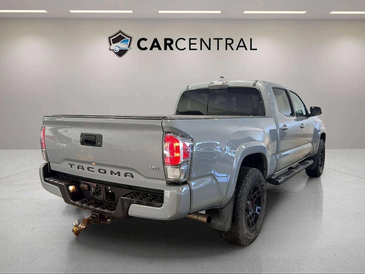 2021 Toyota Tacoma 4X4 | CLEAN CARFAX | DOUBLE CAB | NAVI | CARPLAY Photo