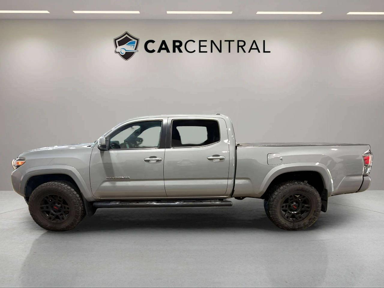 2021 Toyota Tacoma 4X4 | CLEAN CARFAX | DOUBLE CAB | NAVI | CARPLAY Photo