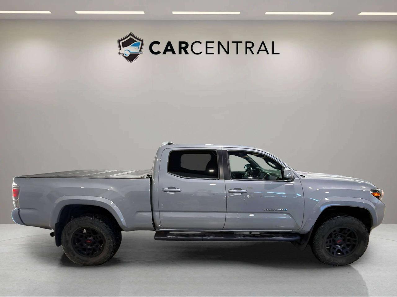 2021 Toyota Tacoma 4X4 | CLEAN CARFAX | DOUBLE CAB | NAVI | CARPLAY Photo