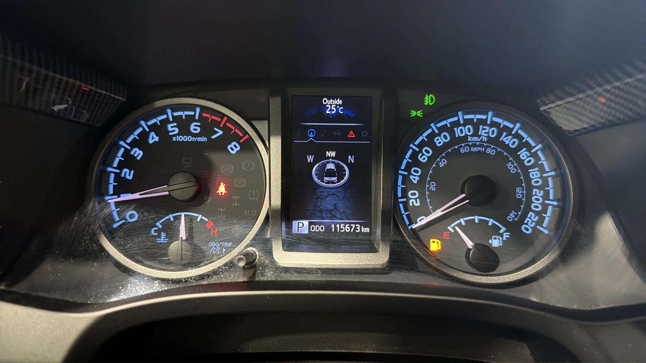 2021 Toyota Tacoma 4X4 | CLEAN CARFAX | DOUBLE CAB | NAVI | CARPLAY Photo