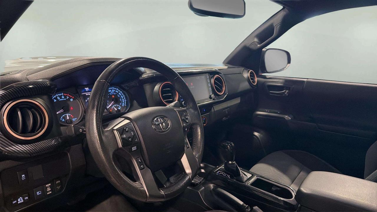 2021 Toyota Tacoma 4X4 | CLEAN CARFAX | DOUBLE CAB | NAVI | CARPLAY Photo
