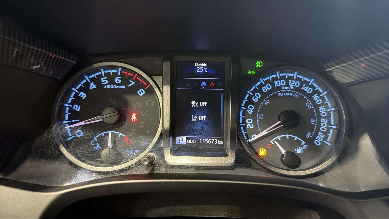 2021 Toyota Tacoma 4X4 | CLEAN CARFAX | DOUBLE CAB | NAVI | CARPLAY Photo