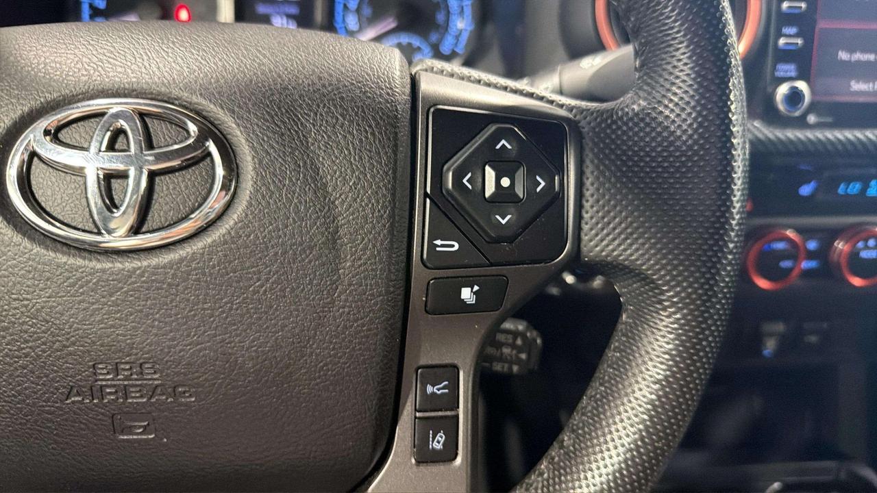 2021 Toyota Tacoma 4X4 | CLEAN CARFAX | DOUBLE CAB | NAVI | CARPLAY Photo