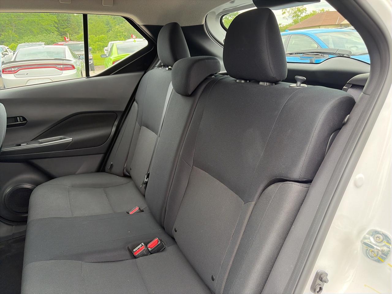 2024 Nissan Kicks S FWD, BACK UP CAMERA, BLIND SPOT MONITORS! Photo