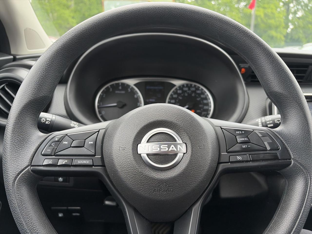 2024 Nissan Kicks S FWD, BACK UP CAMERA, BLIND SPOT MONITORS! - Photo #14