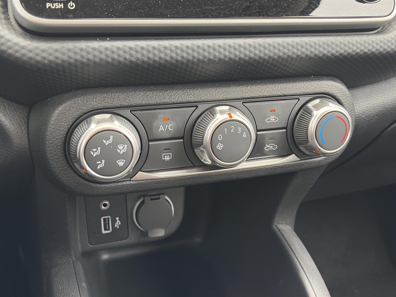 2024 Nissan Kicks S FWD, BACK UP CAMERA, BLIND SPOT MONITORS! - Photo #17