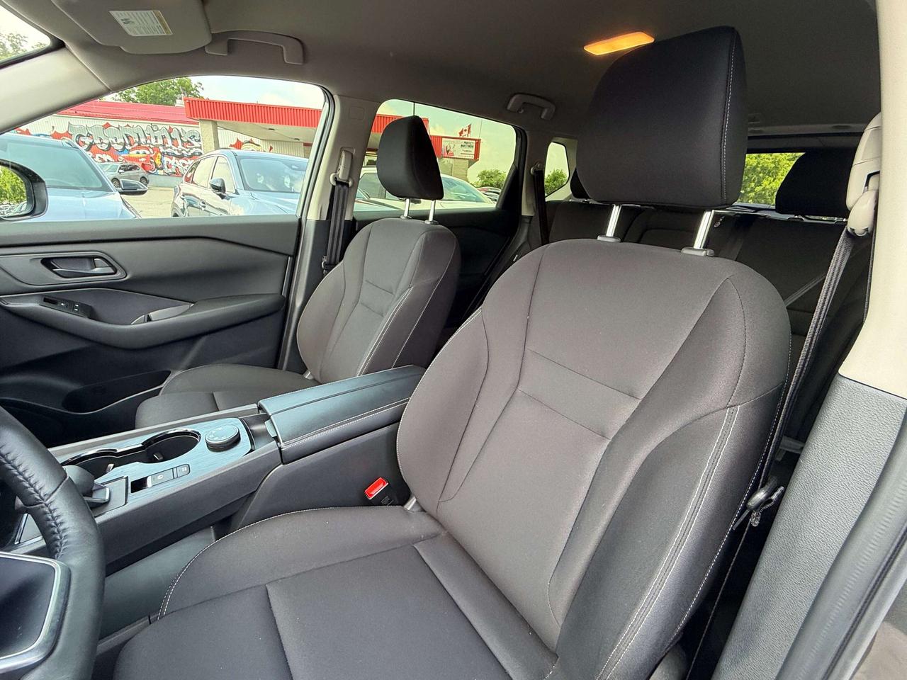 2024 Nissan Rogue AWD S, CLEAN CARFAX, REMOTE START, HEATED SEATS! Photo
