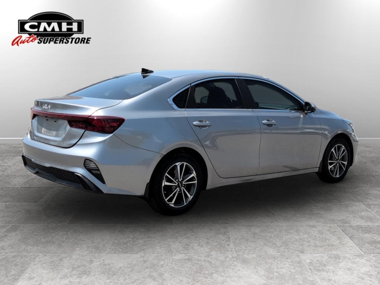 2023 Kia Forte EX Photo