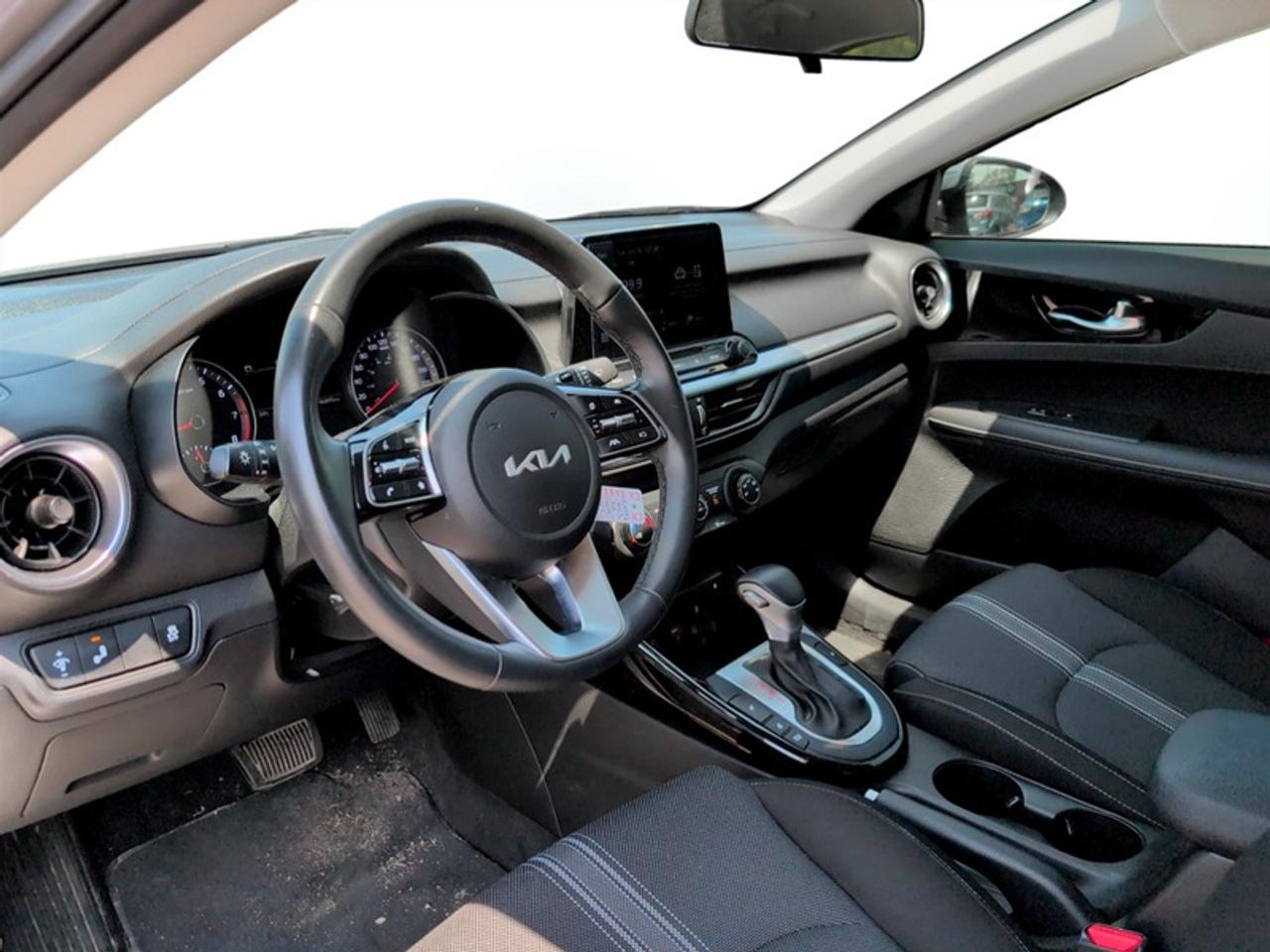 2023 Kia Forte EX Photo