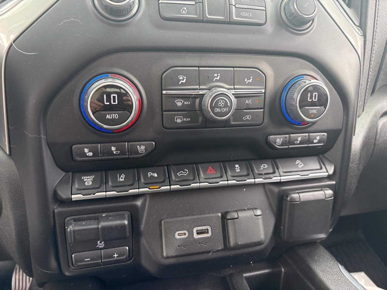 2022 Chevrolet Silverado 2500 HD LTZ  6.6L DURAMAX|SUNROOF|HUD Photo