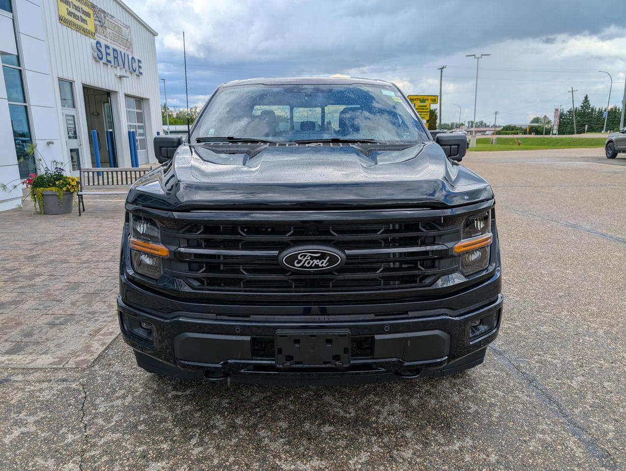 2026 Ford F-150 XLT Photo2