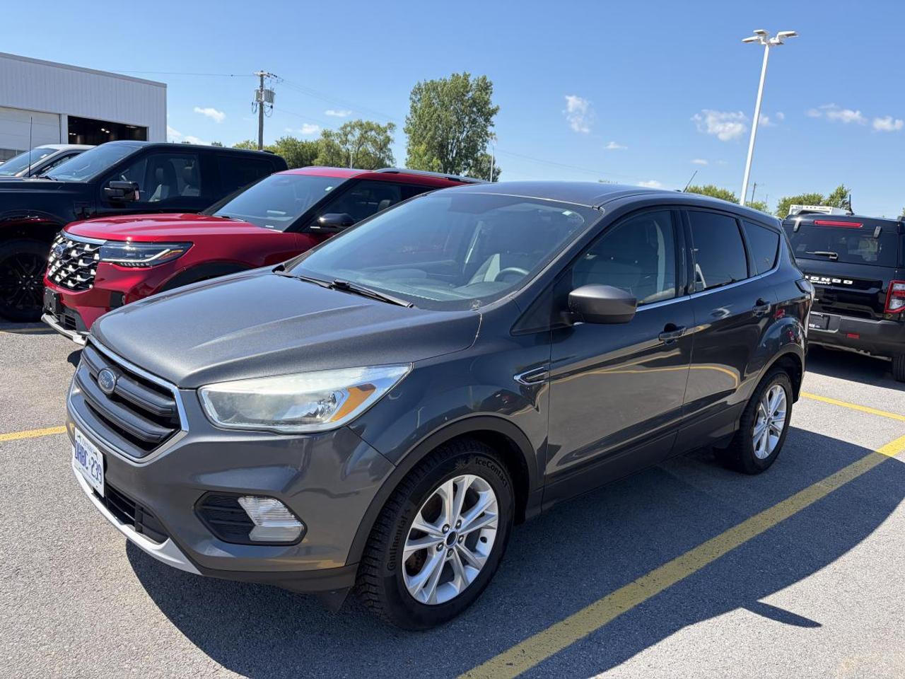 2017 Ford Escape SE Photo0
