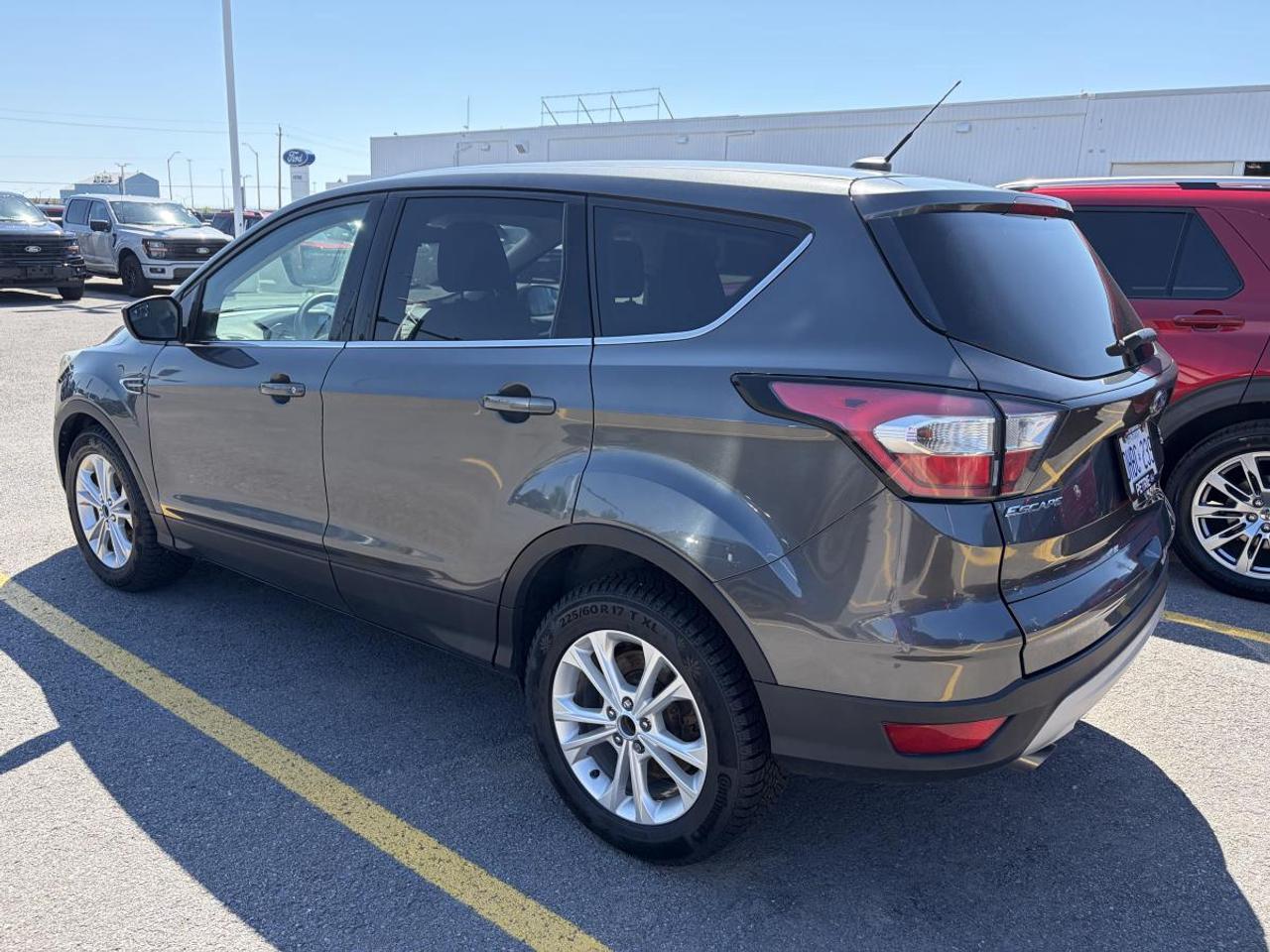 2017 Ford Escape SE Photo