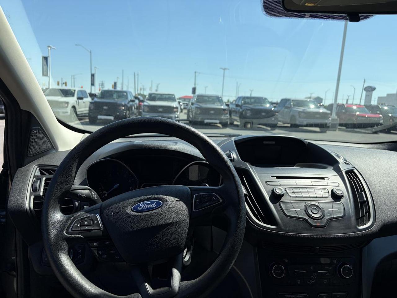 2017 Ford Escape SE Photo