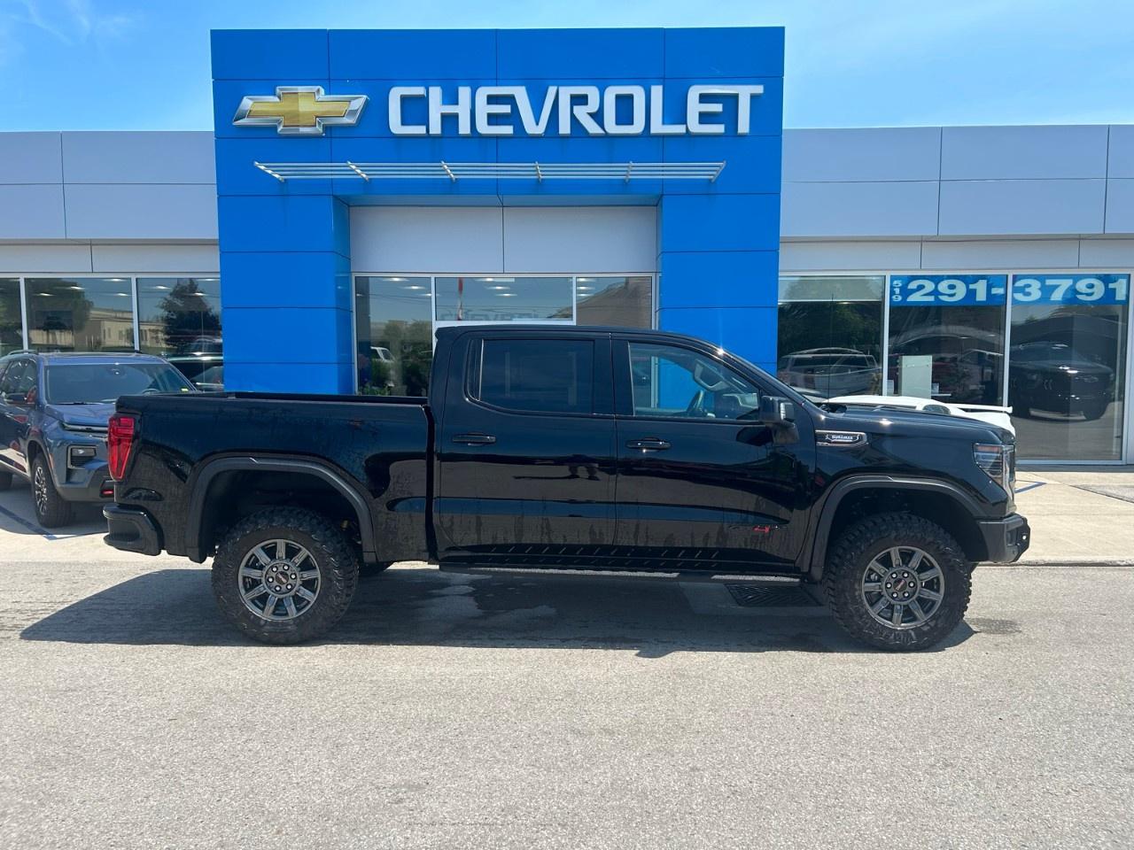 2026 GMC Sierra 1500 Crew Cab Short Box 4-Wheel Drive AT4X Photo5