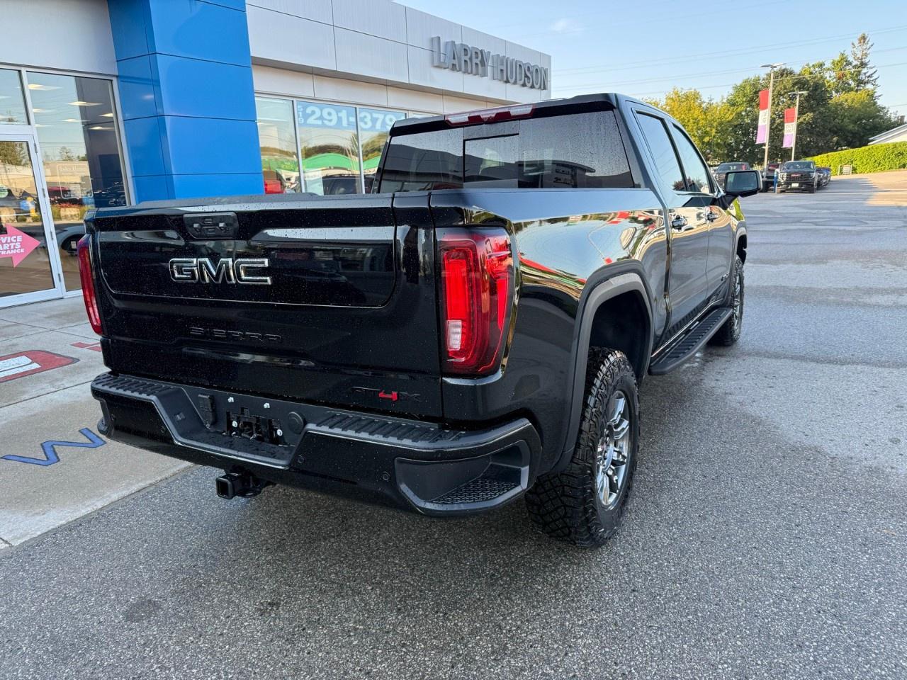 2026 GMC Sierra 1500 Crew Cab Short Box 4-Wheel Drive AT4X Photo2
