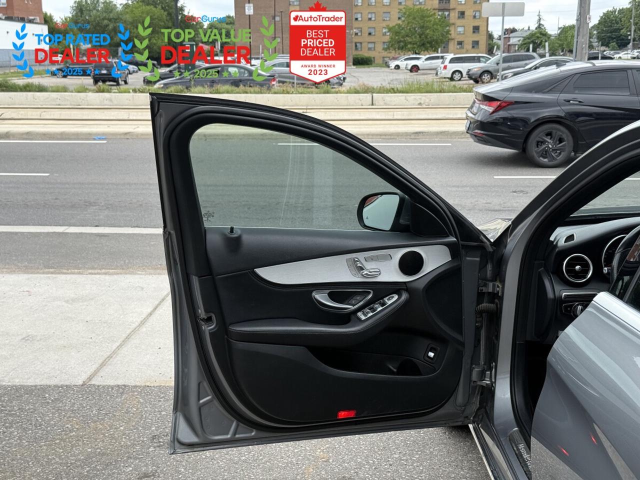 2015 Mercedes-Benz C-Class PREMIUM PKG | LOW KM | PANO | REAR CAMERA Photo