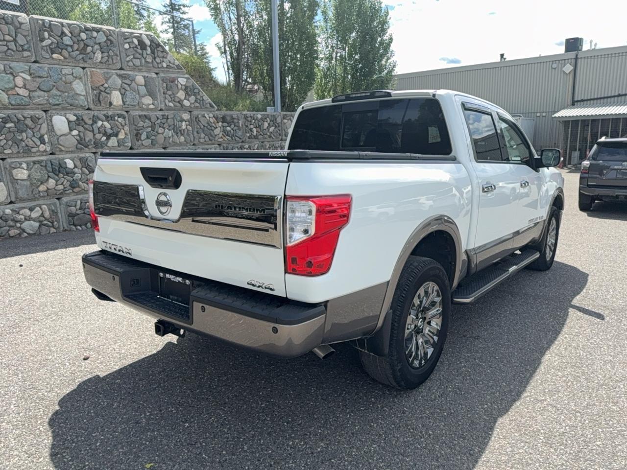 2018 Nissan Titan Platinum Reserve Photo