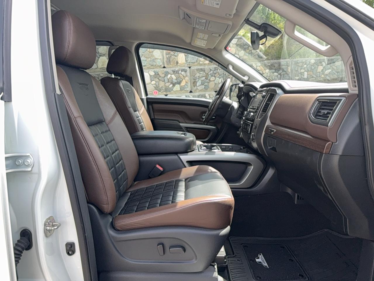 2018 Nissan Titan Platinum Reserve Photo