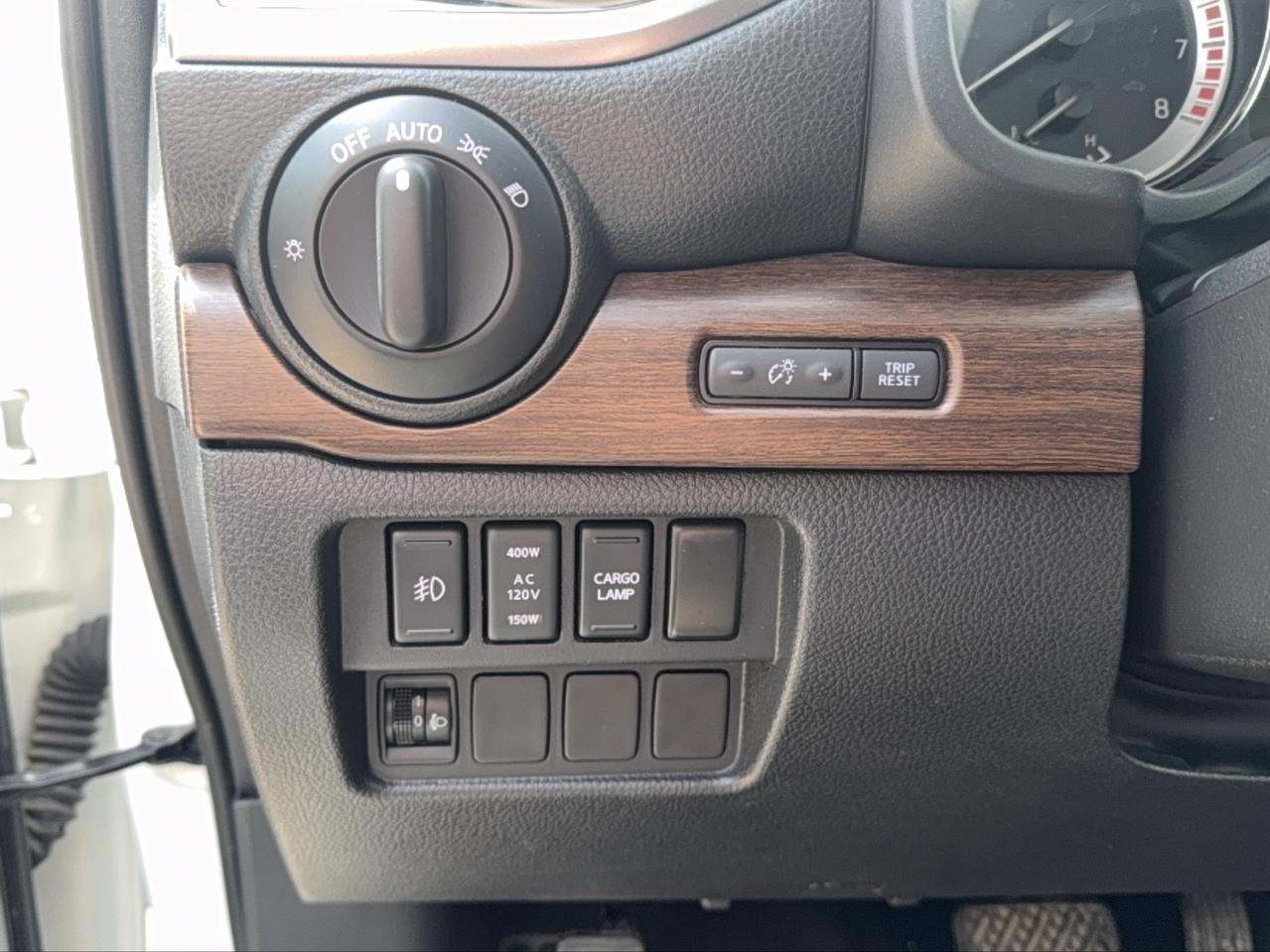 2018 Nissan Titan Platinum Reserve Photo