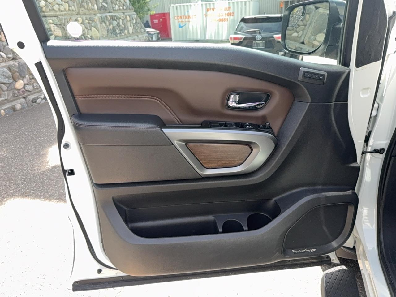 2018 Nissan Titan Platinum Reserve Photo