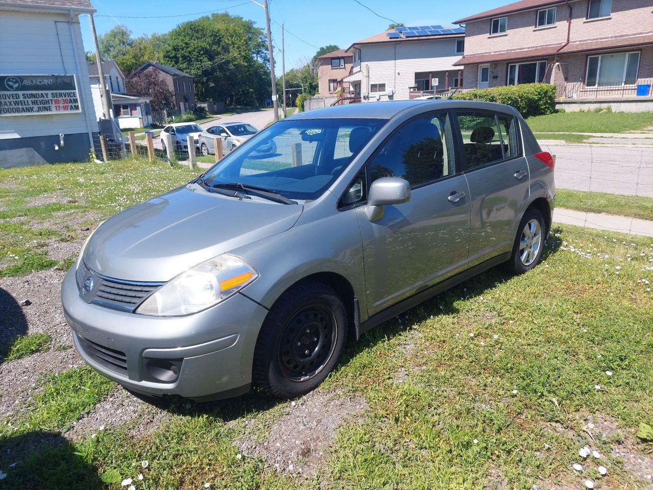 Used 2007 Nissan Versa 1.8 SL for sale in Oshawa, ON