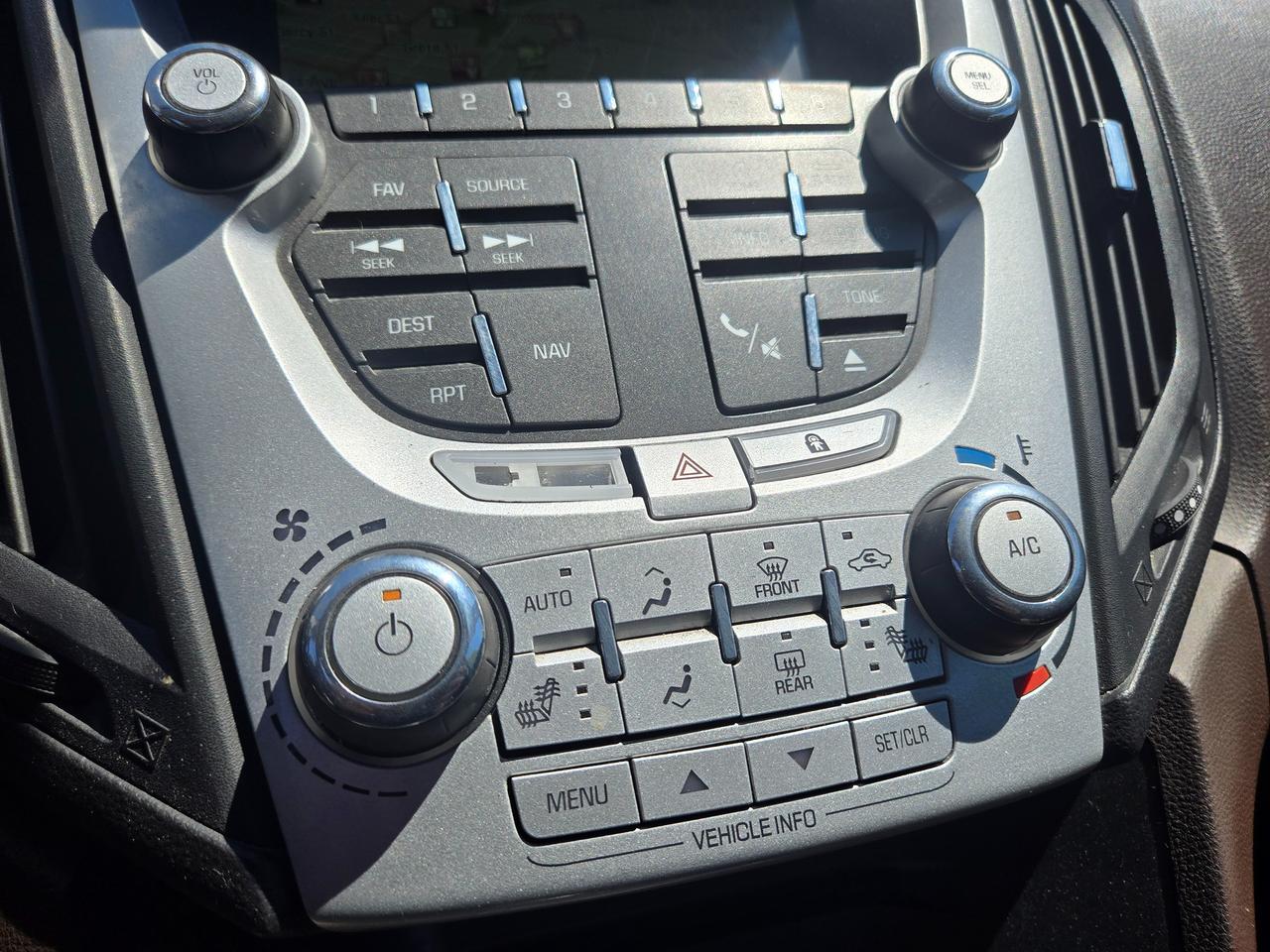 2015 Chevrolet Equinox LT Photo