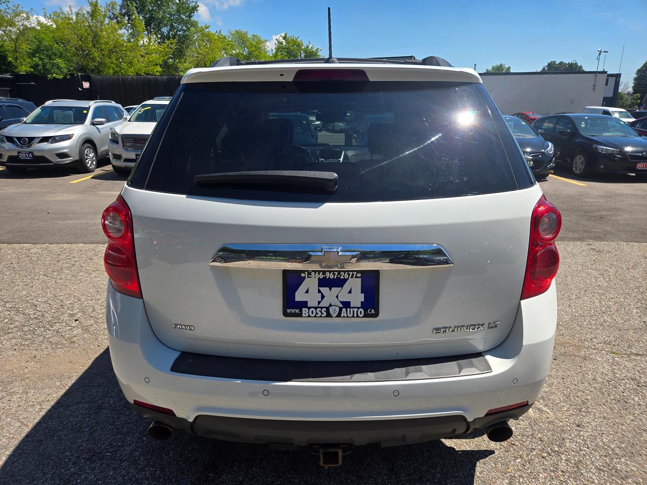 2015 Chevrolet Equinox LT Photo3