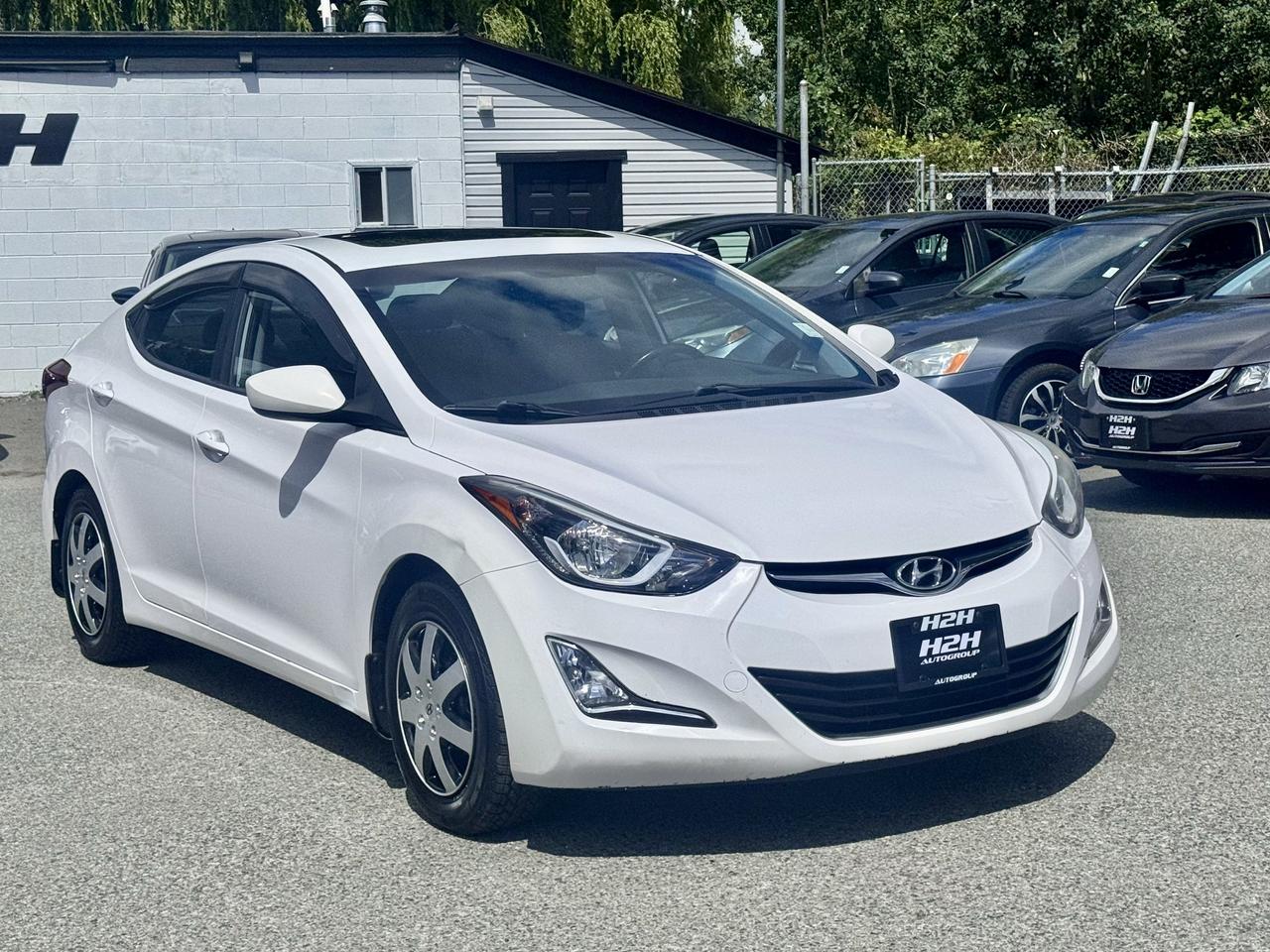 2016 Hyundai Elantra FINANCING AVAILABLE Photo3