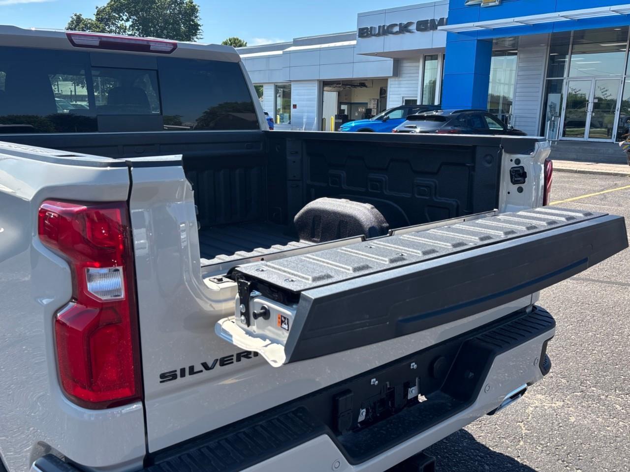 2026 Chevrolet Silverado 1500 RST New 5 Passenger Crew Cab V8 4X4 Truck with Heated Front Seats, Heated Steering Wheel, Wireless Phone Charging, Dark Essentials Package and a 13.4 Diagonal Touchscreen Radio with Google Built-In, Wirel Photo