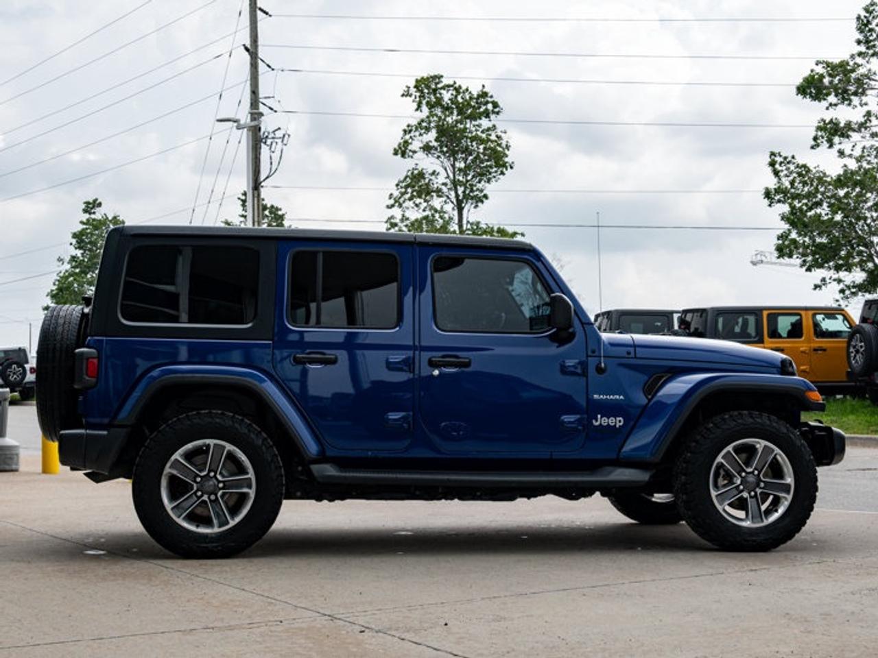 2018 Jeep Wrangler Unlimited Sahara Photo
