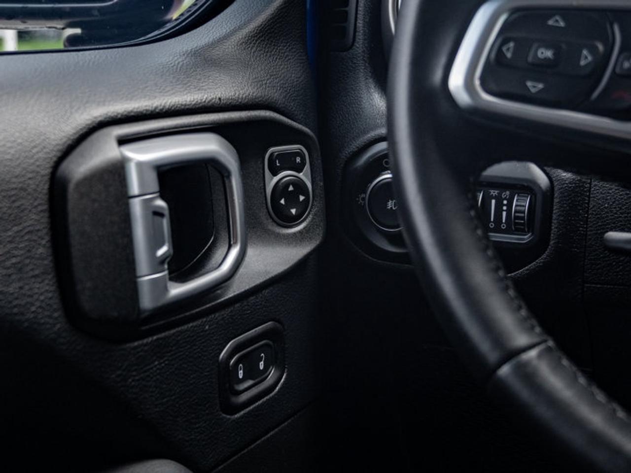 2018 Jeep Wrangler Unlimited Sahara Photo