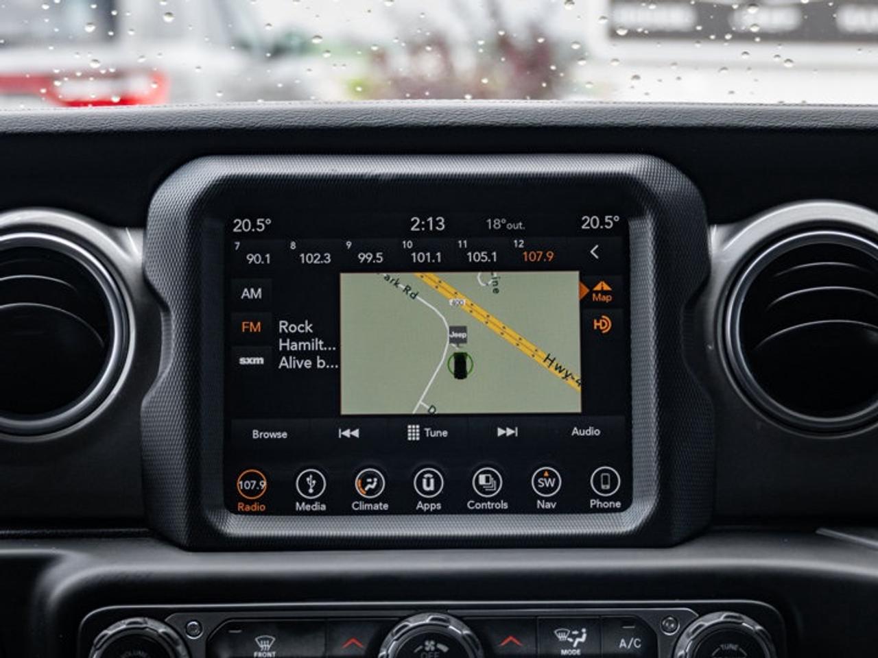 2018 Jeep Wrangler Unlimited Sahara Photo