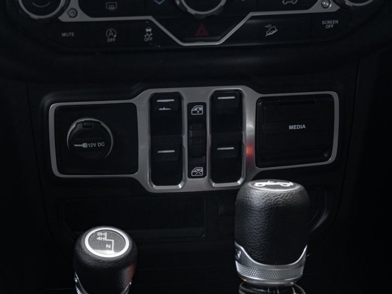 2018 Jeep Wrangler Unlimited Sahara Photo