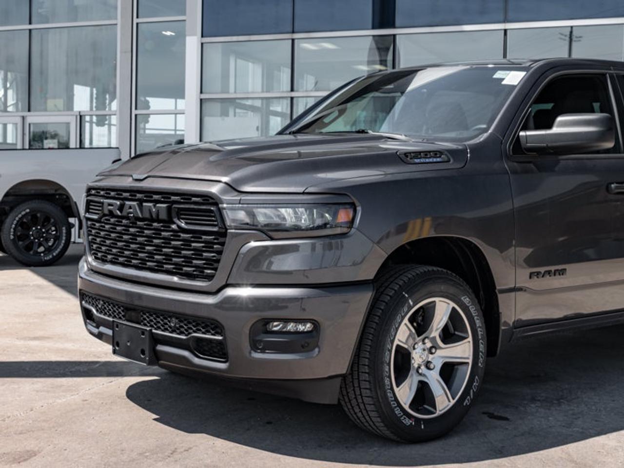 2026 RAM 1500 Express Photo