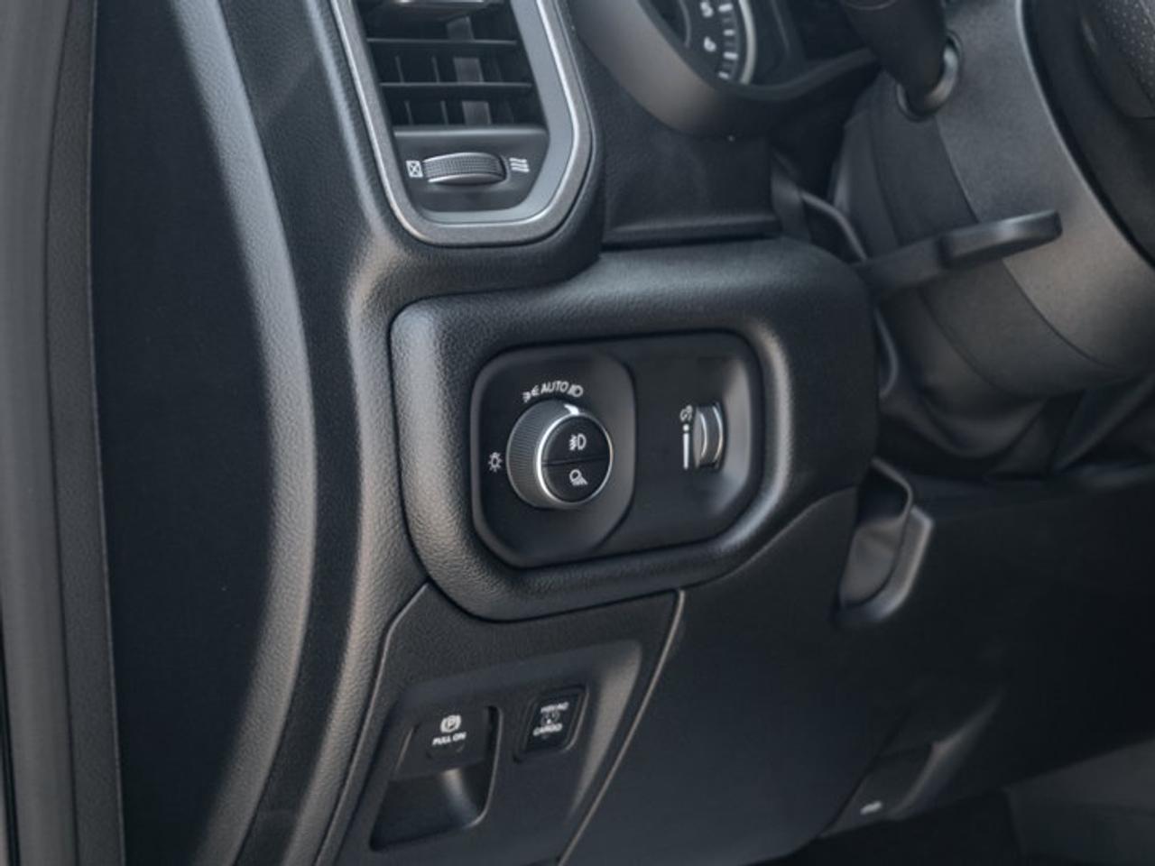 2026 RAM 1500 Express Photo