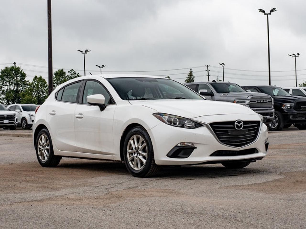 2016 Mazda MAZDA3 GS Photo
